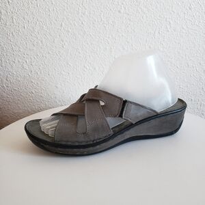 #VItalia Womens Gray Leather Open Toe Slipons Sandals Mules